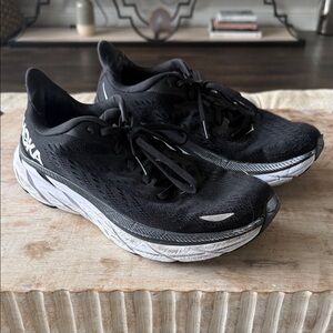Hoka Clifton‎ Women’s 8 Black and White Athletic Shoes